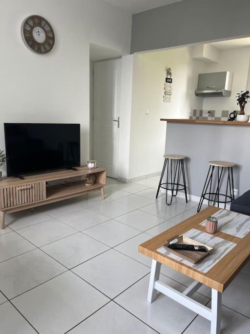 Logement 10 Minutes De Rouen Oissel Exterior foto